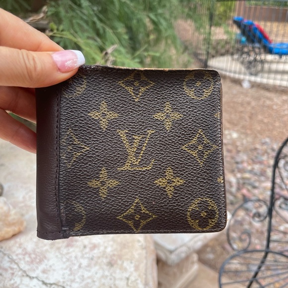 Louis Vuitton men’s Wallet - Picture 9 of 15